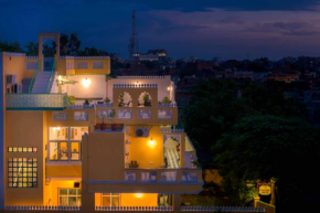 Гостиница The Coral Court Homestay  Агра